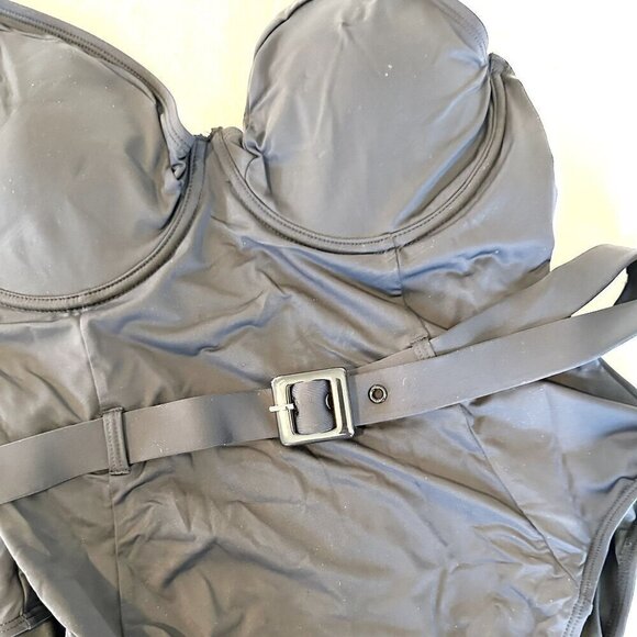 NWT Good American Wire Cup Belted One Piece Swimsuit in Black - Size 5 (2XL) - Picture 4 of 12